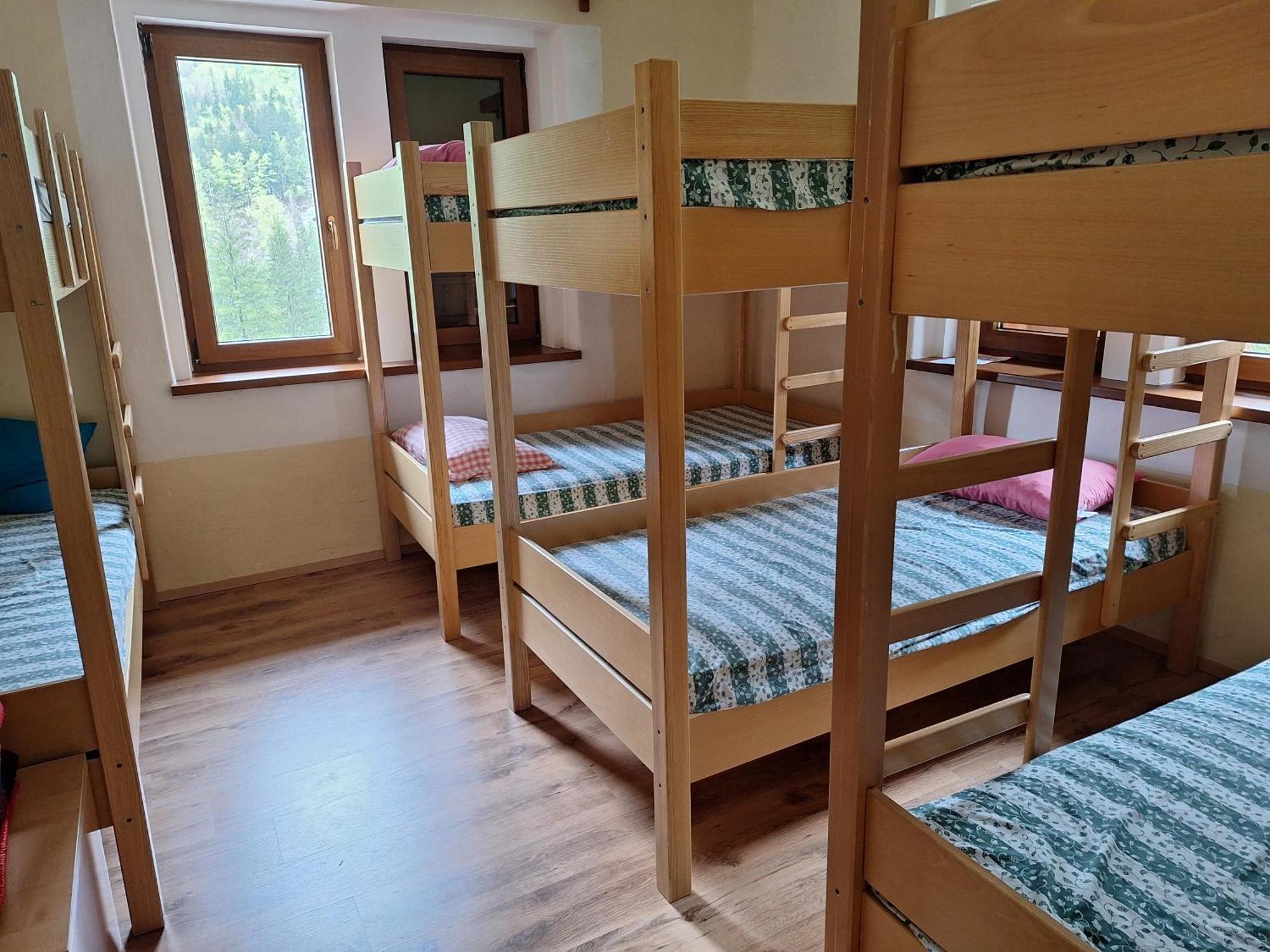Dom Klementa Juga Hotell Lepena Eksteriør bilde